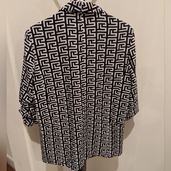 Milk & Honey black/white lined blazer, size XL - Picture 2 of 10